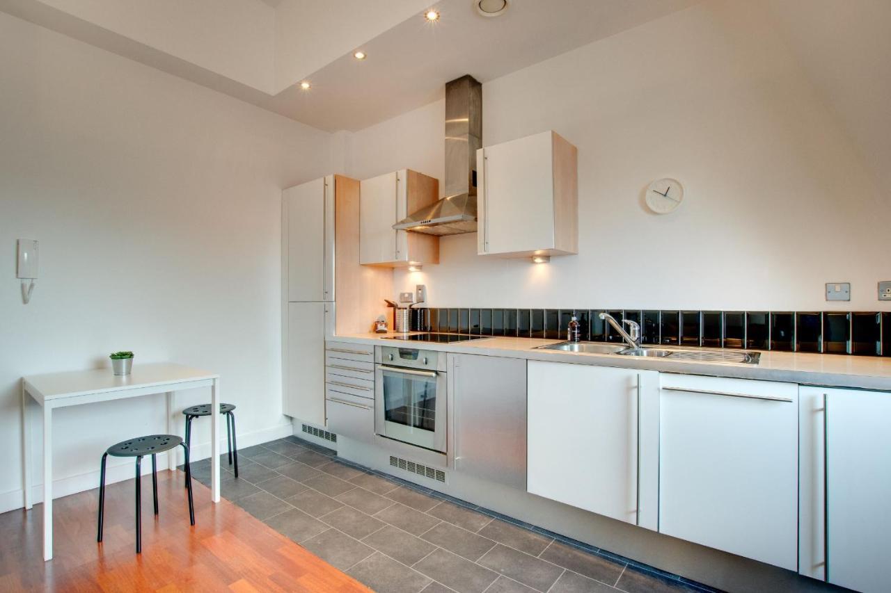 Crown Apartments 5A By Week2Week Newcastle Upon Tyne Esterno foto